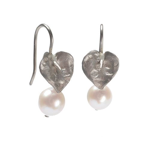 Lily Earrings White Gold Pearl