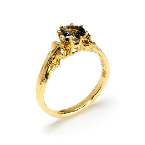 Bone Ring 5mm Solitaire - Gold Green Sapphire